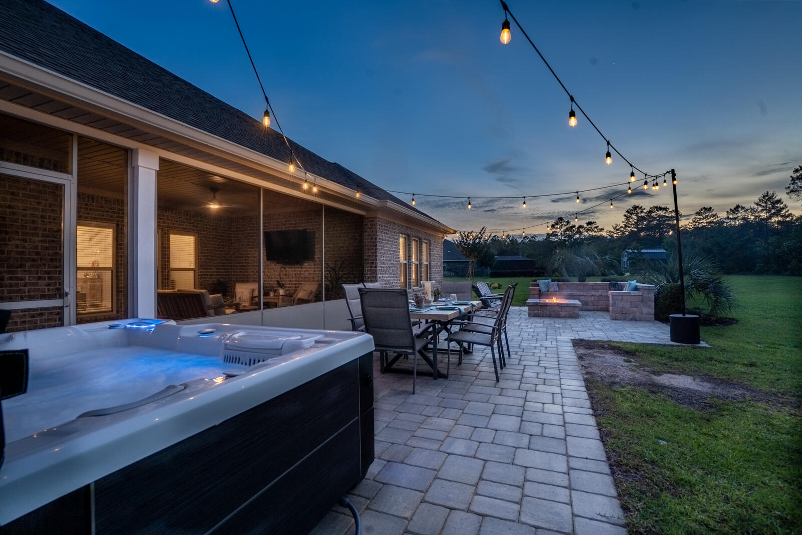 810 Brushed Dune Circle