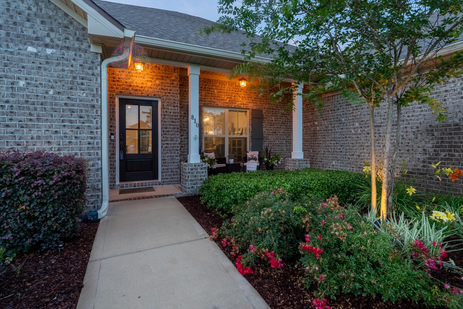 810 Brushed Dune Circle