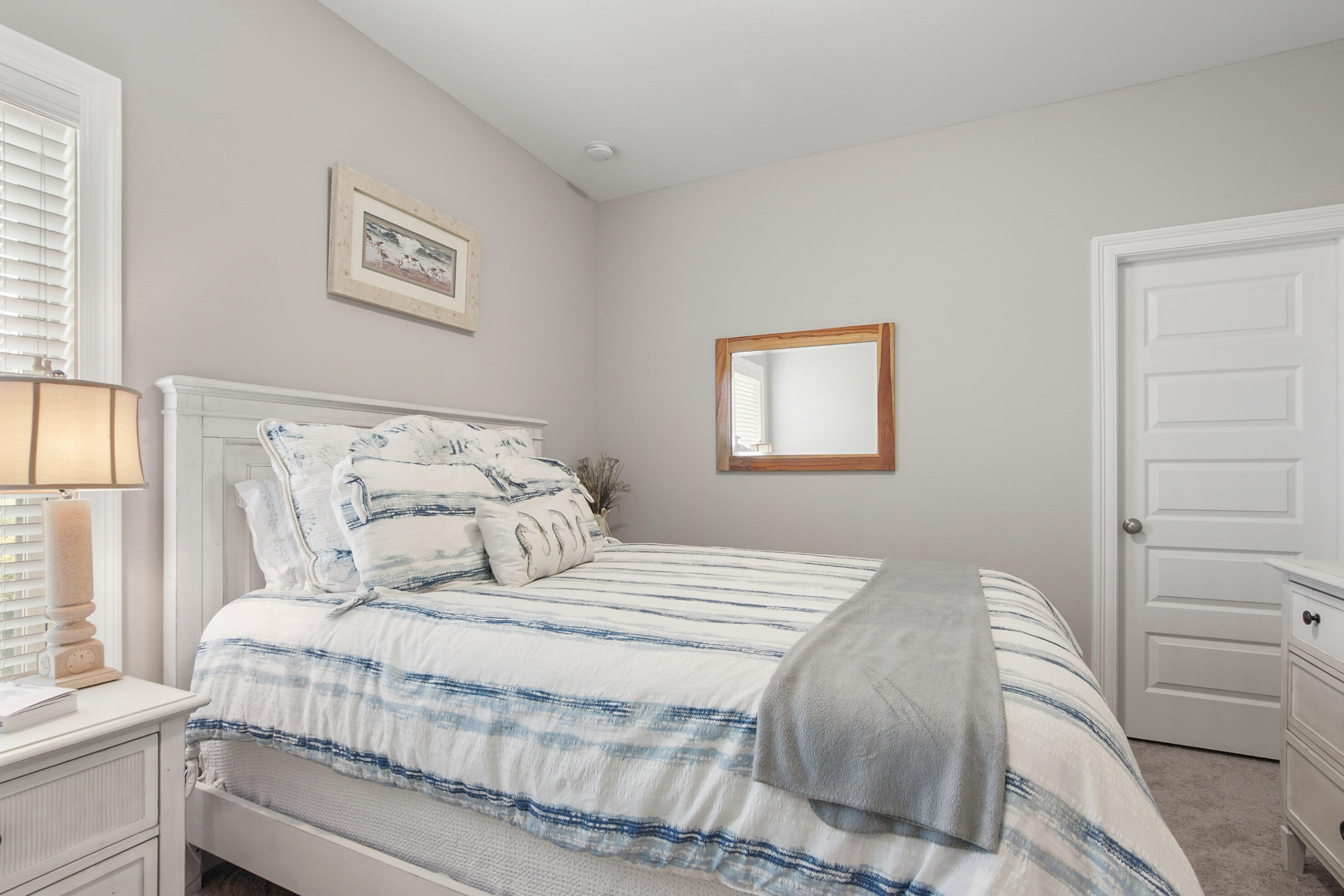 810 Brushed Dune Circle