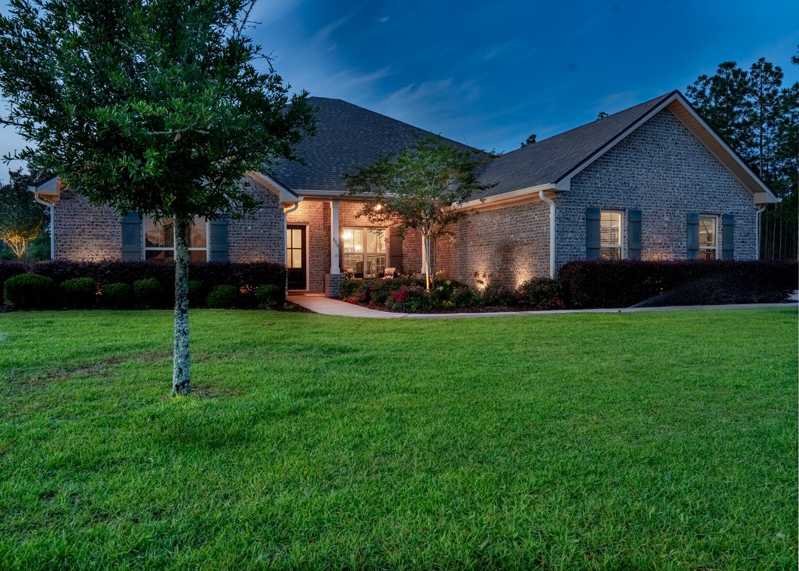 810 Brushed Dune Circle