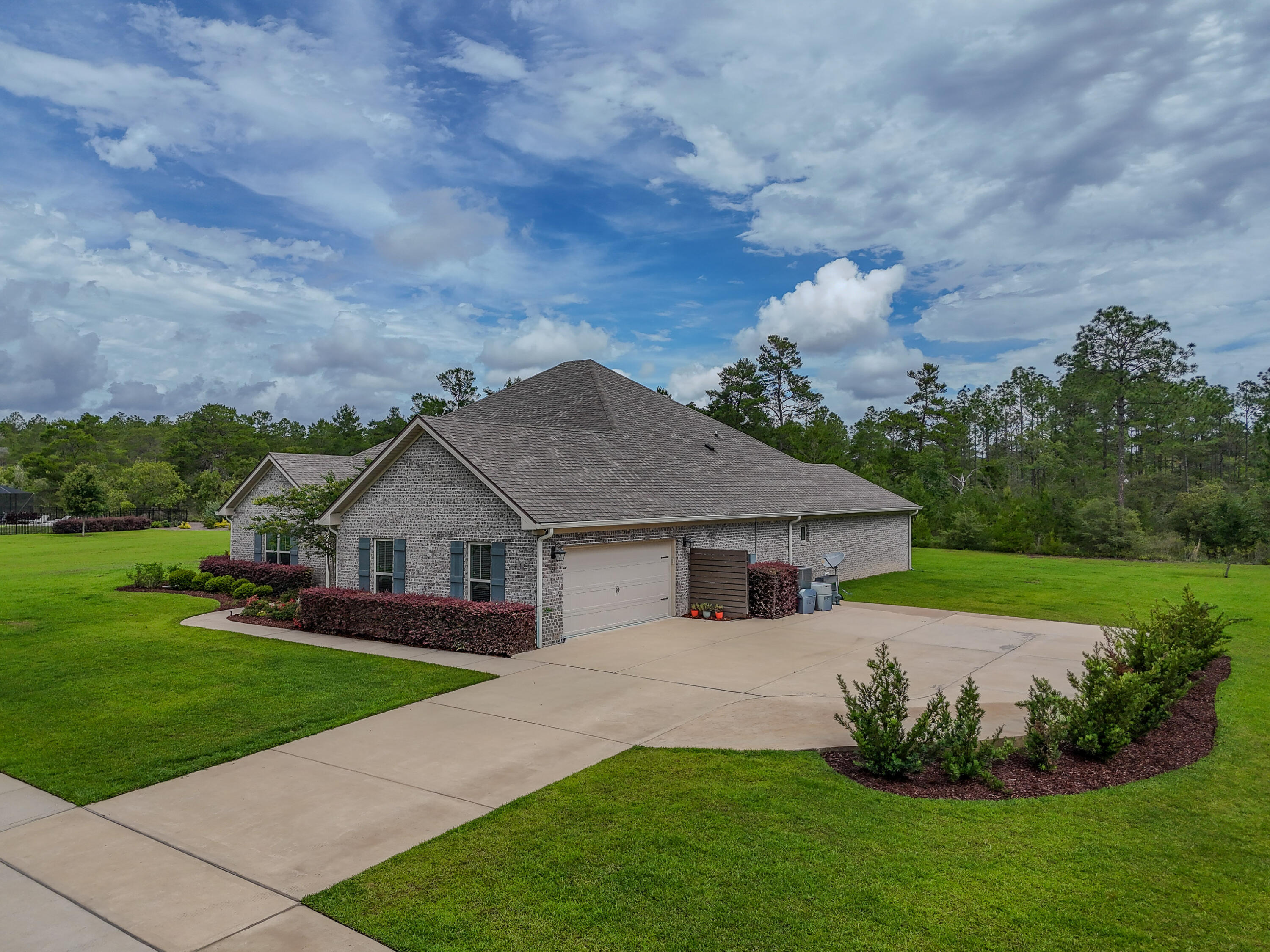 810 Brushed Dune Circle