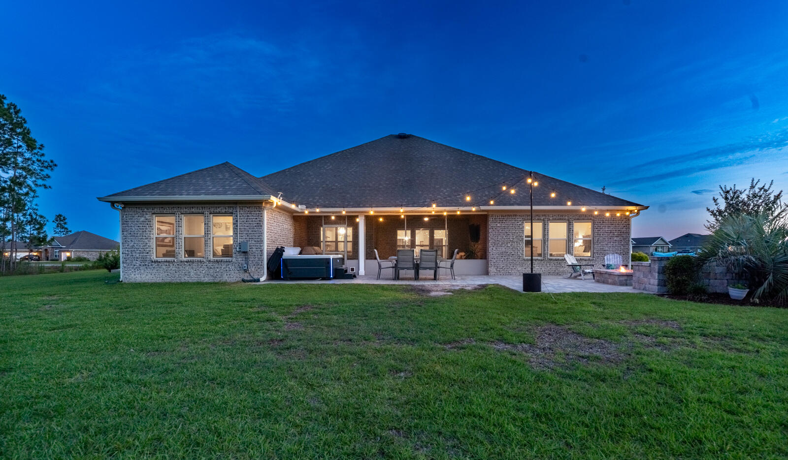810 Brushed Dune Circle
