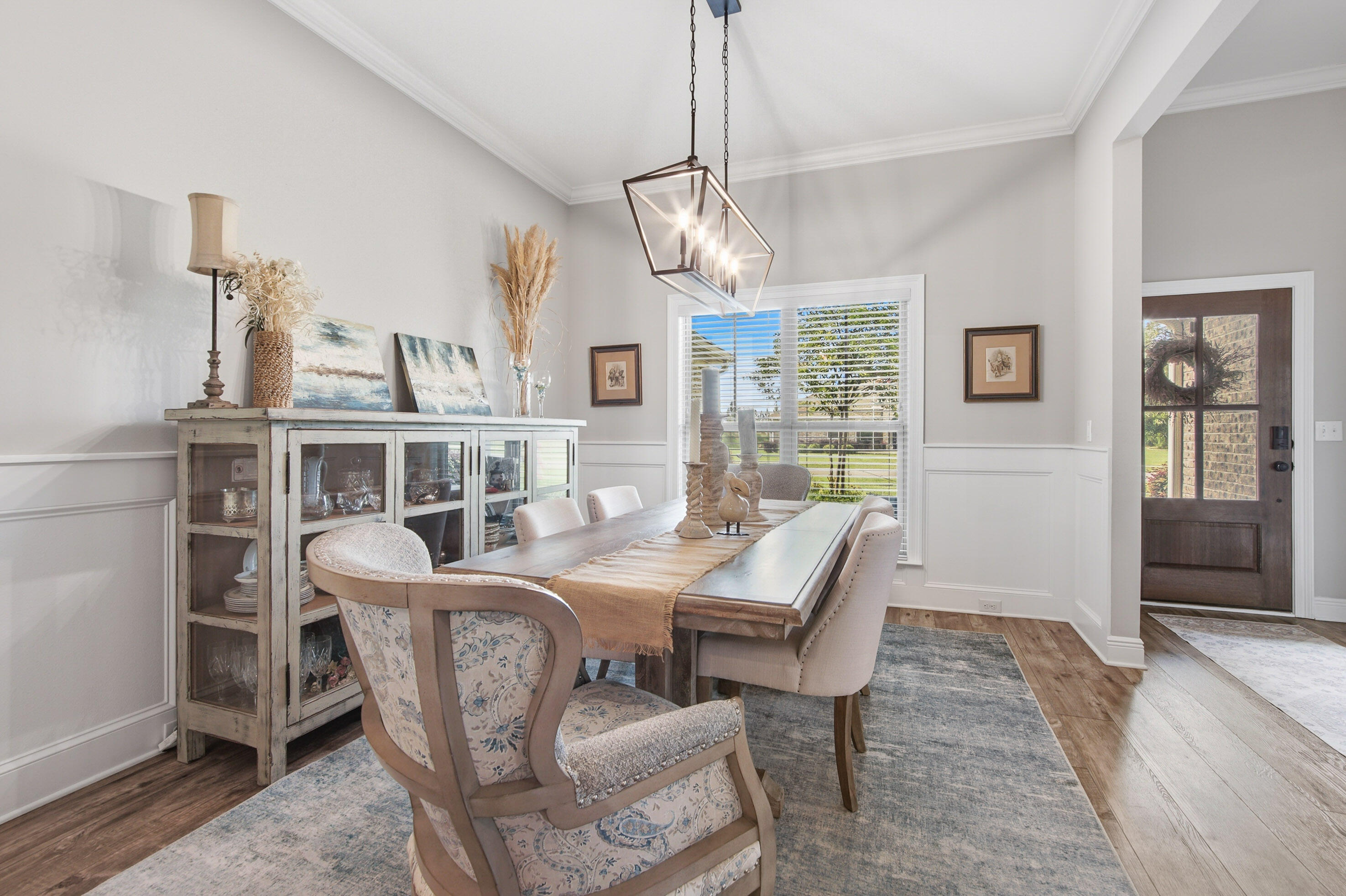 810 Brushed Dune Circle