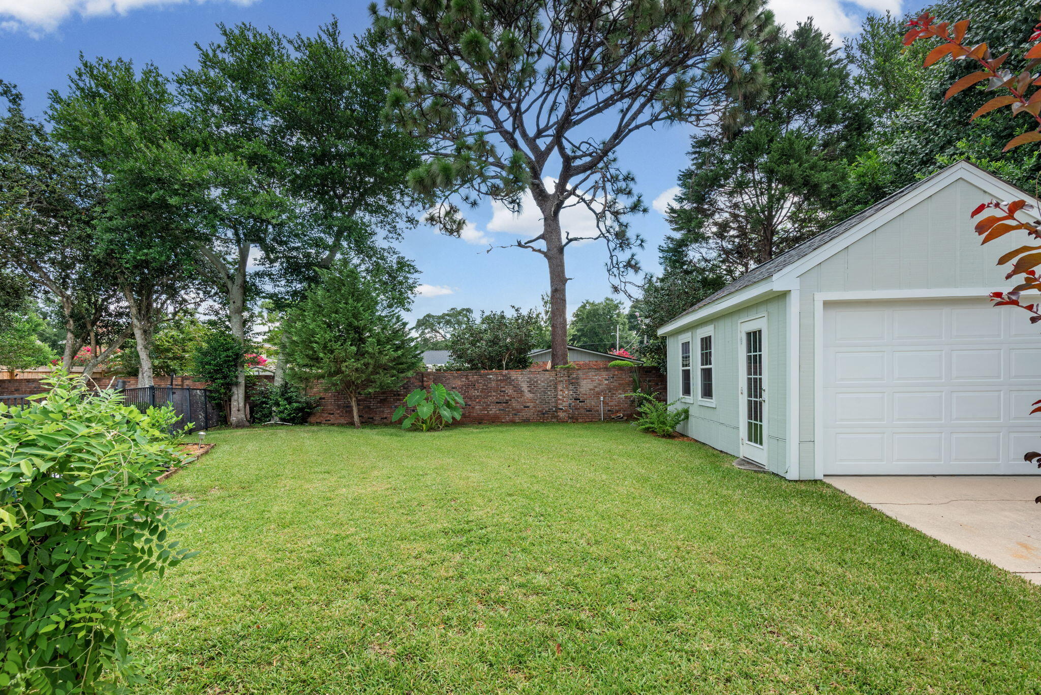 5 Maple Avenue