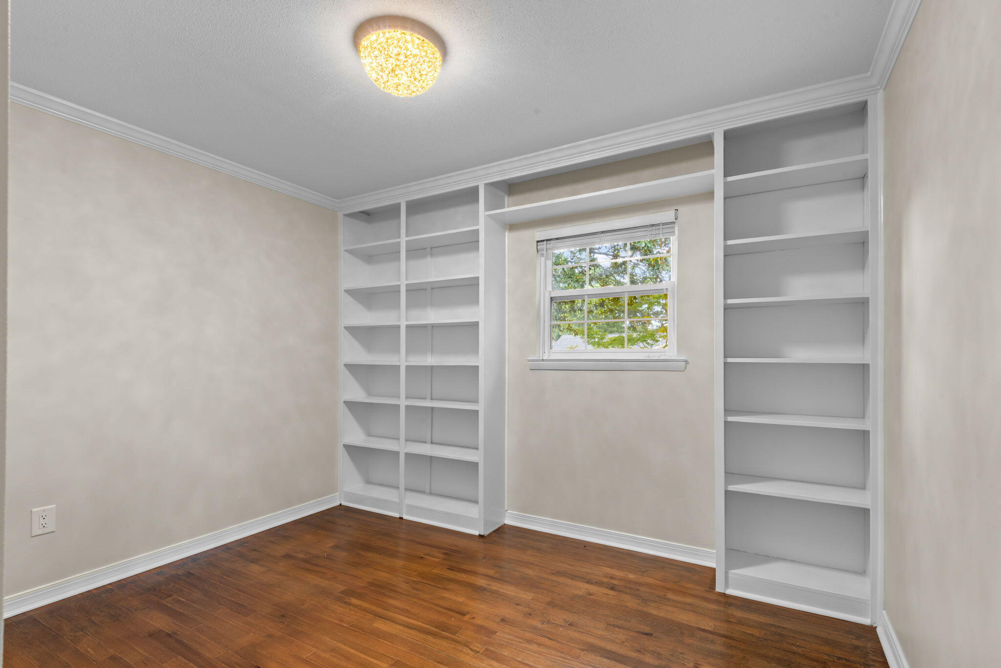 5 Maple Avenue