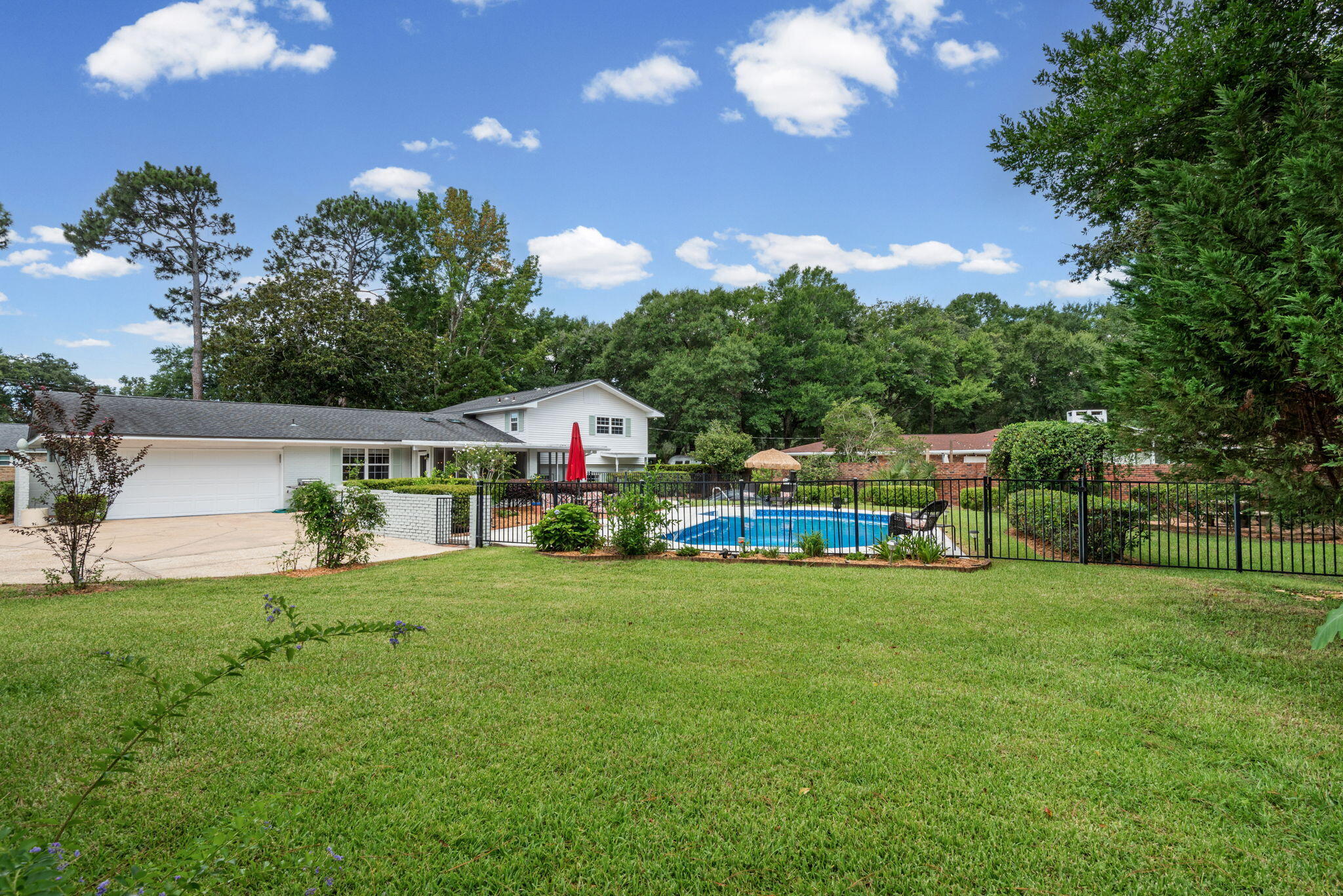 5 Maple Avenue