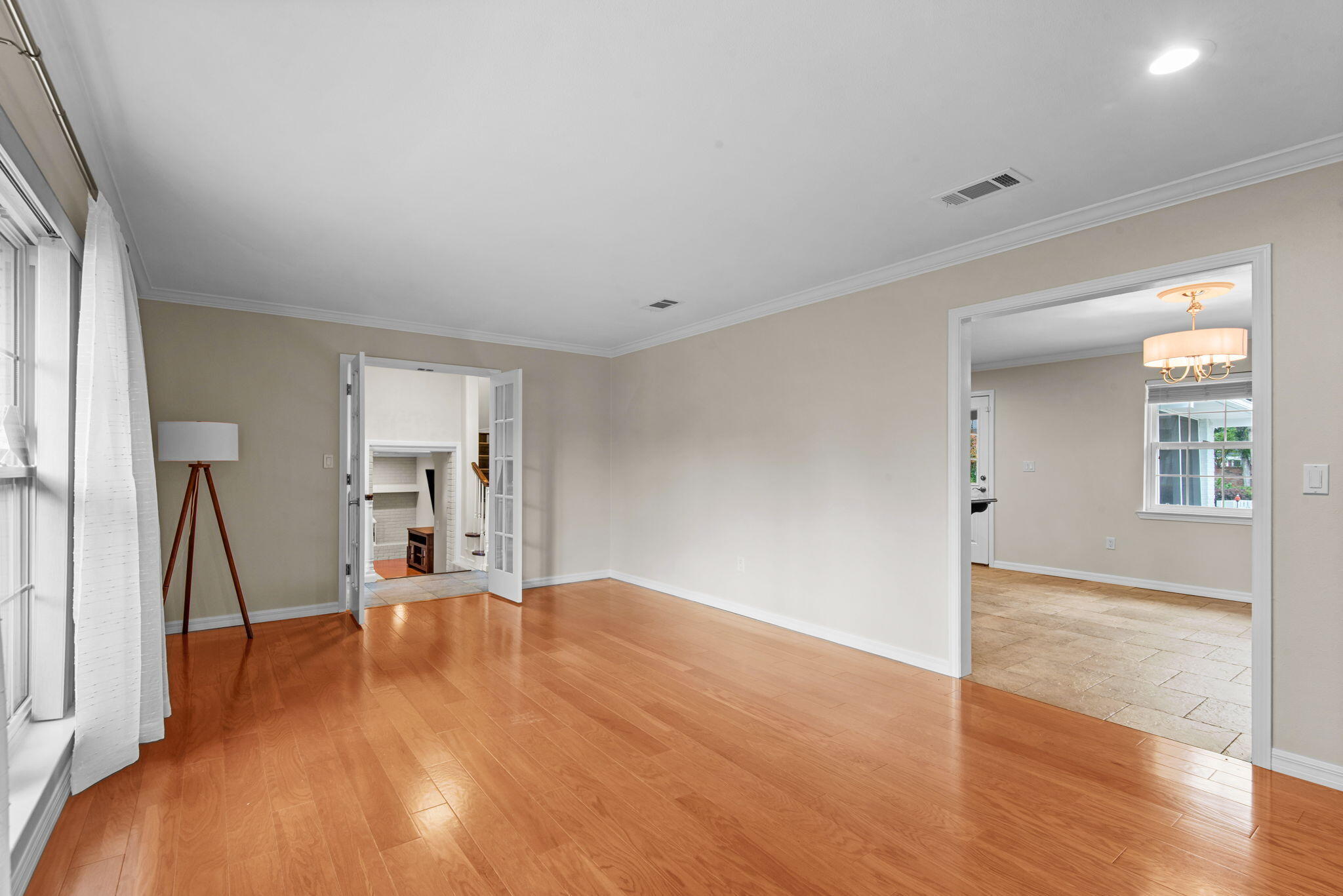 5 Maple Avenue