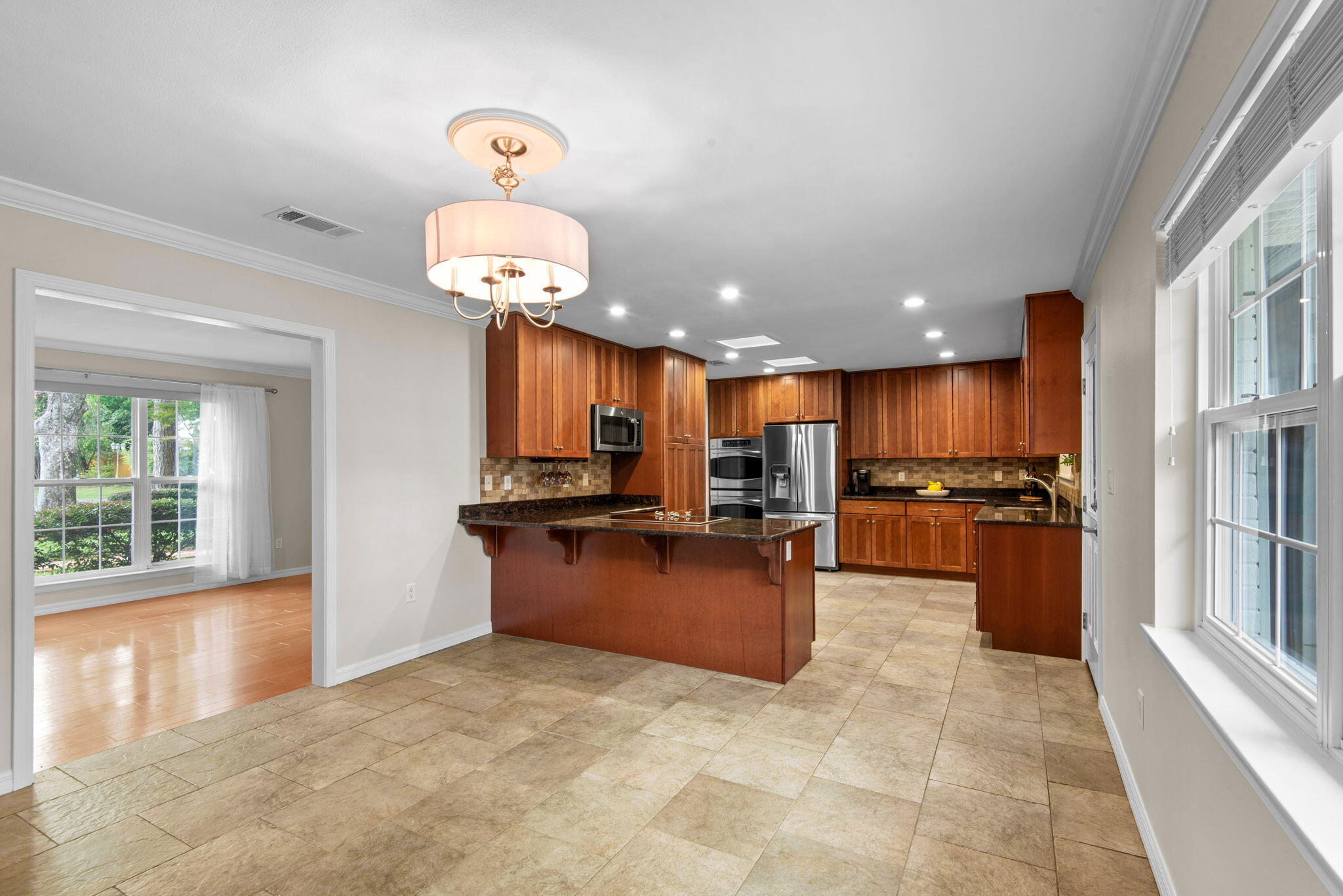 5 Maple Avenue