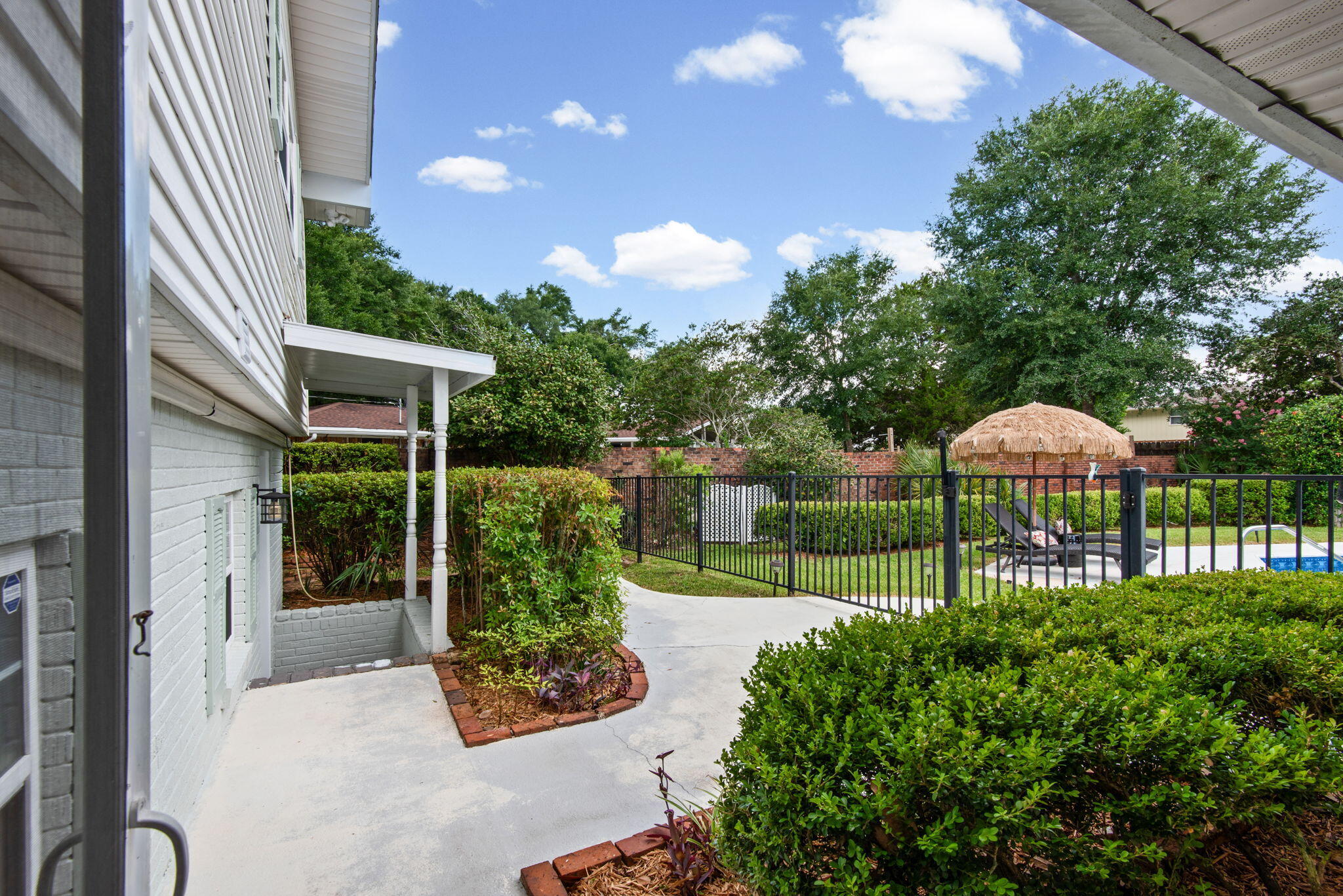 5 Maple Avenue