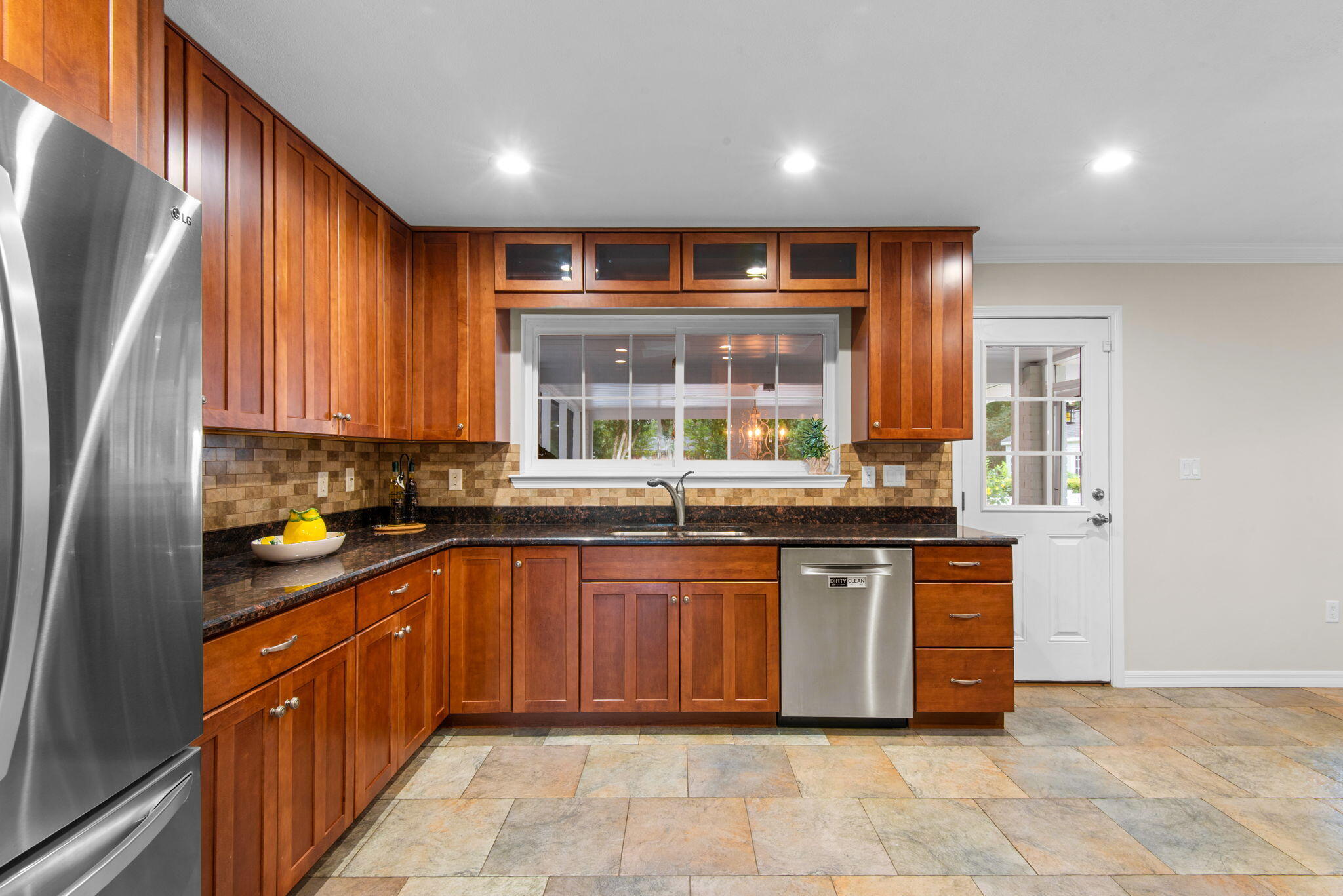5 Maple Avenue