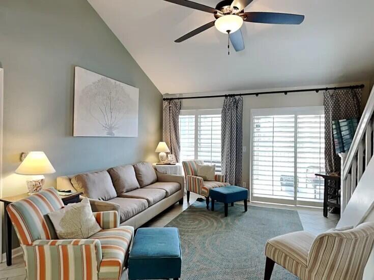 4984 W County Highway 30A Road, APT 7B