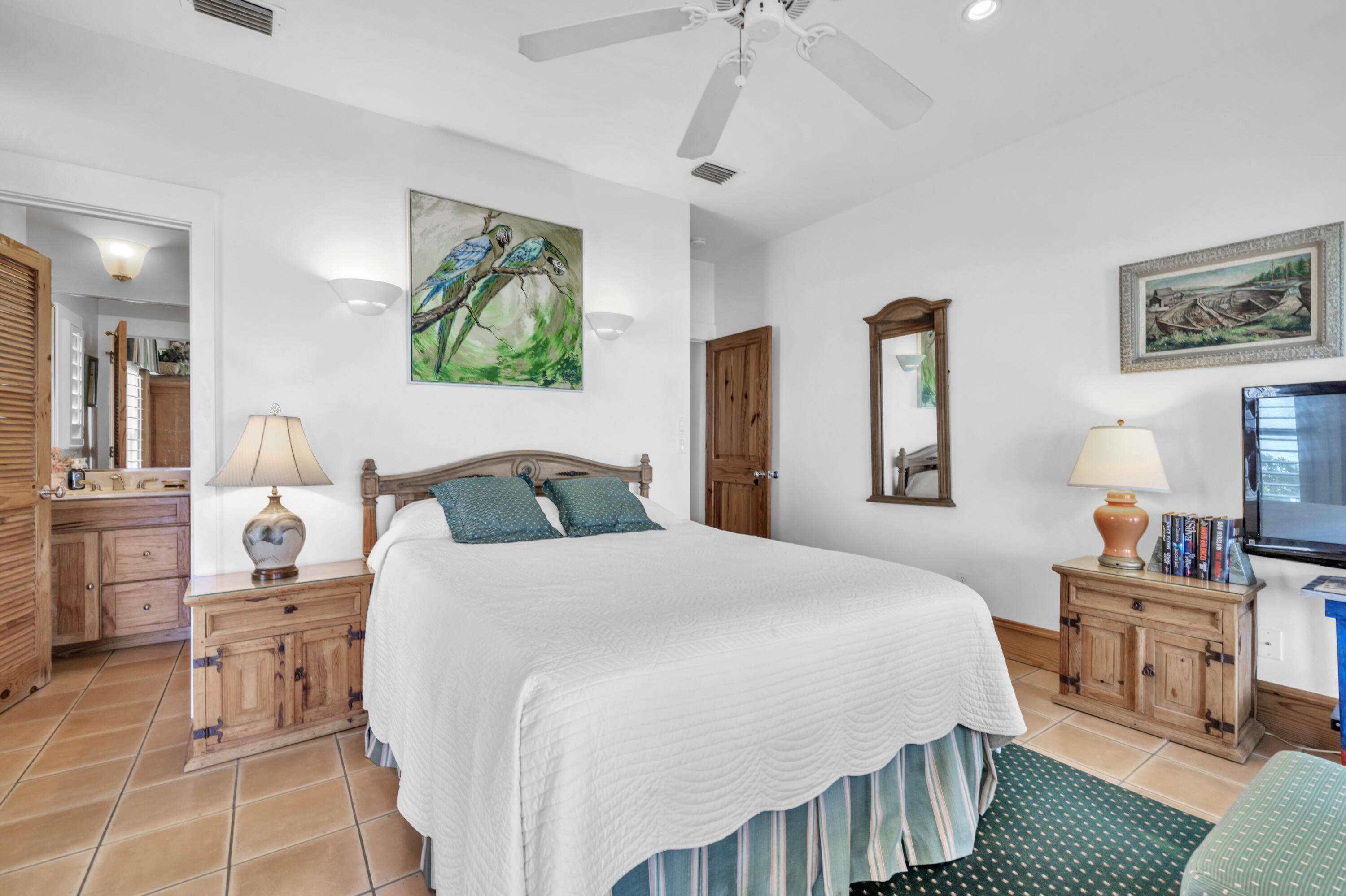 5055 W County Hwy 30A, 1016