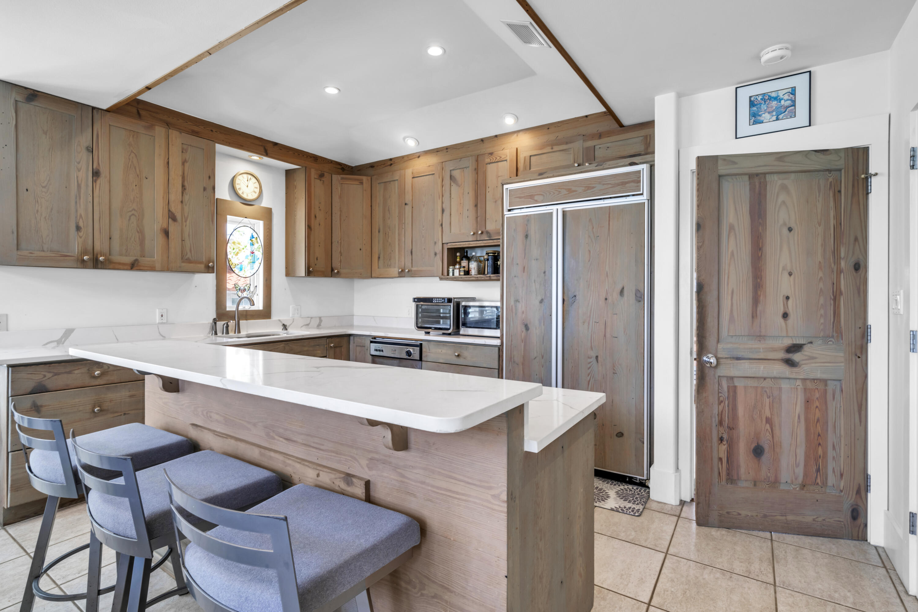 5055 W County Hwy 30A, 1016