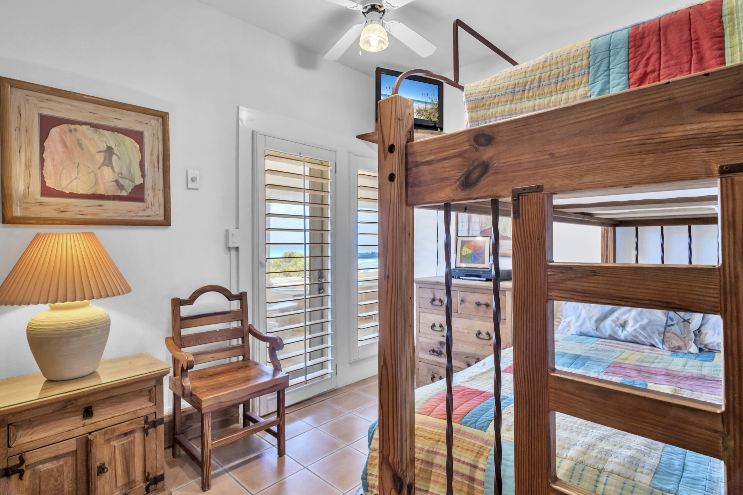 5055 W County Hwy 30A, 1016