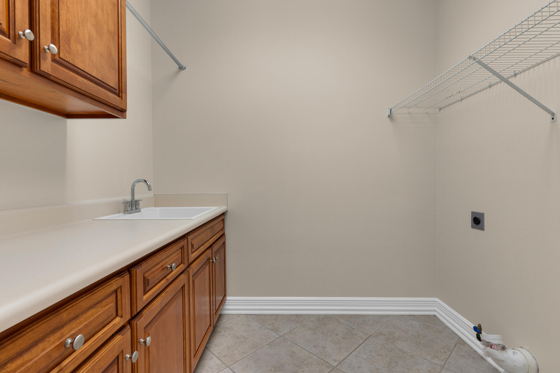 155 E Club House Drive