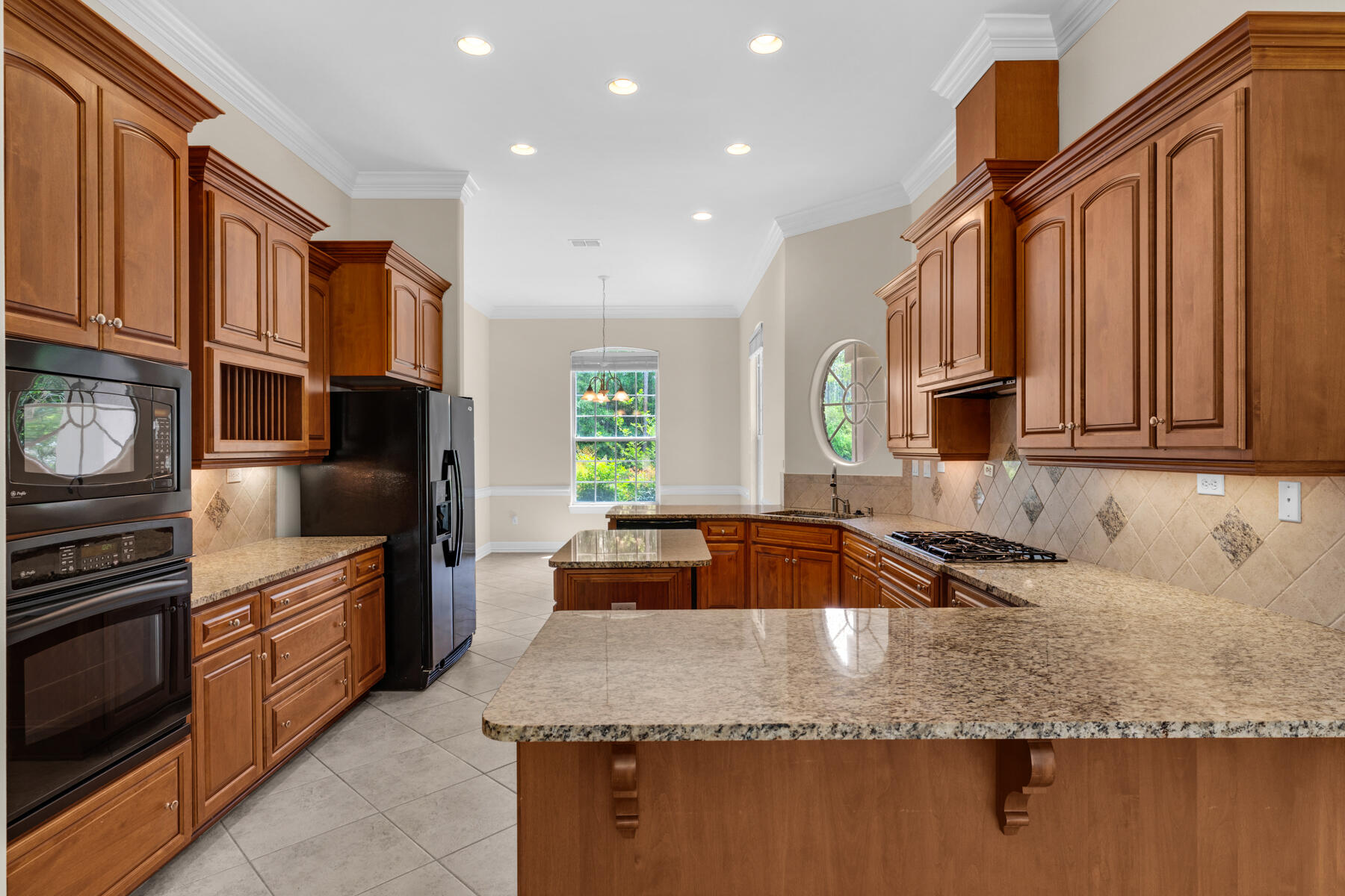 155 E Club House Drive