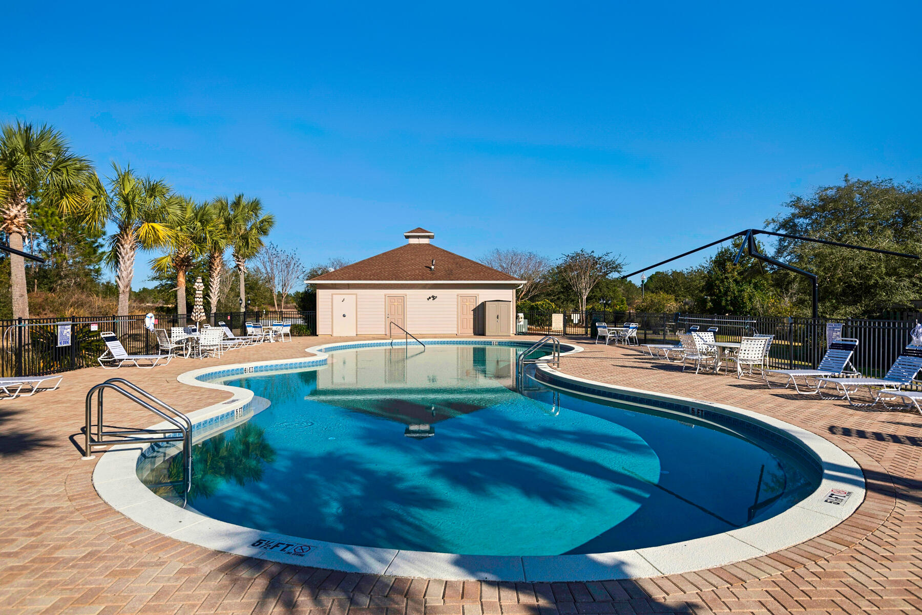 155 E Club House Drive