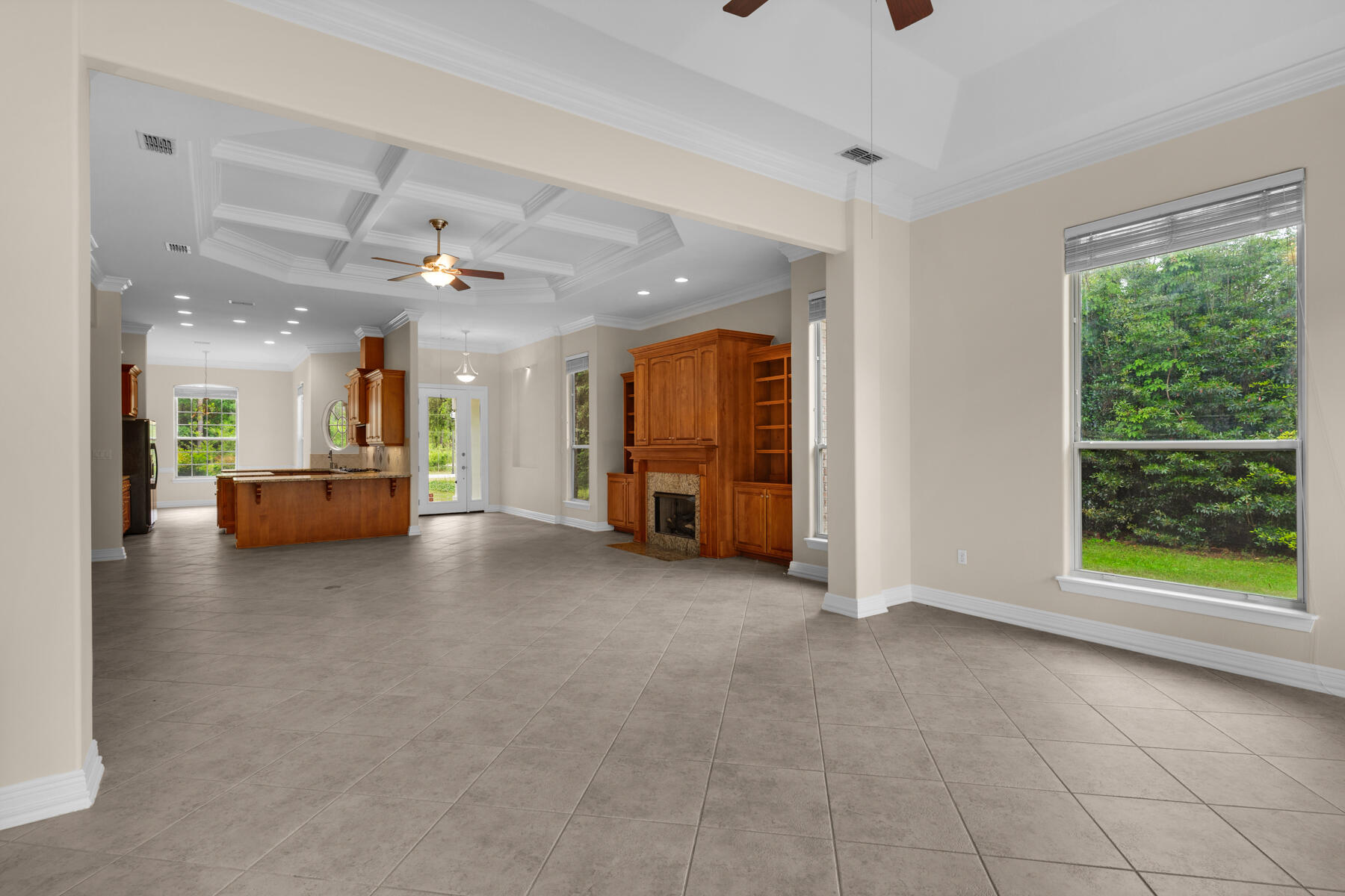 155 E Club House Drive