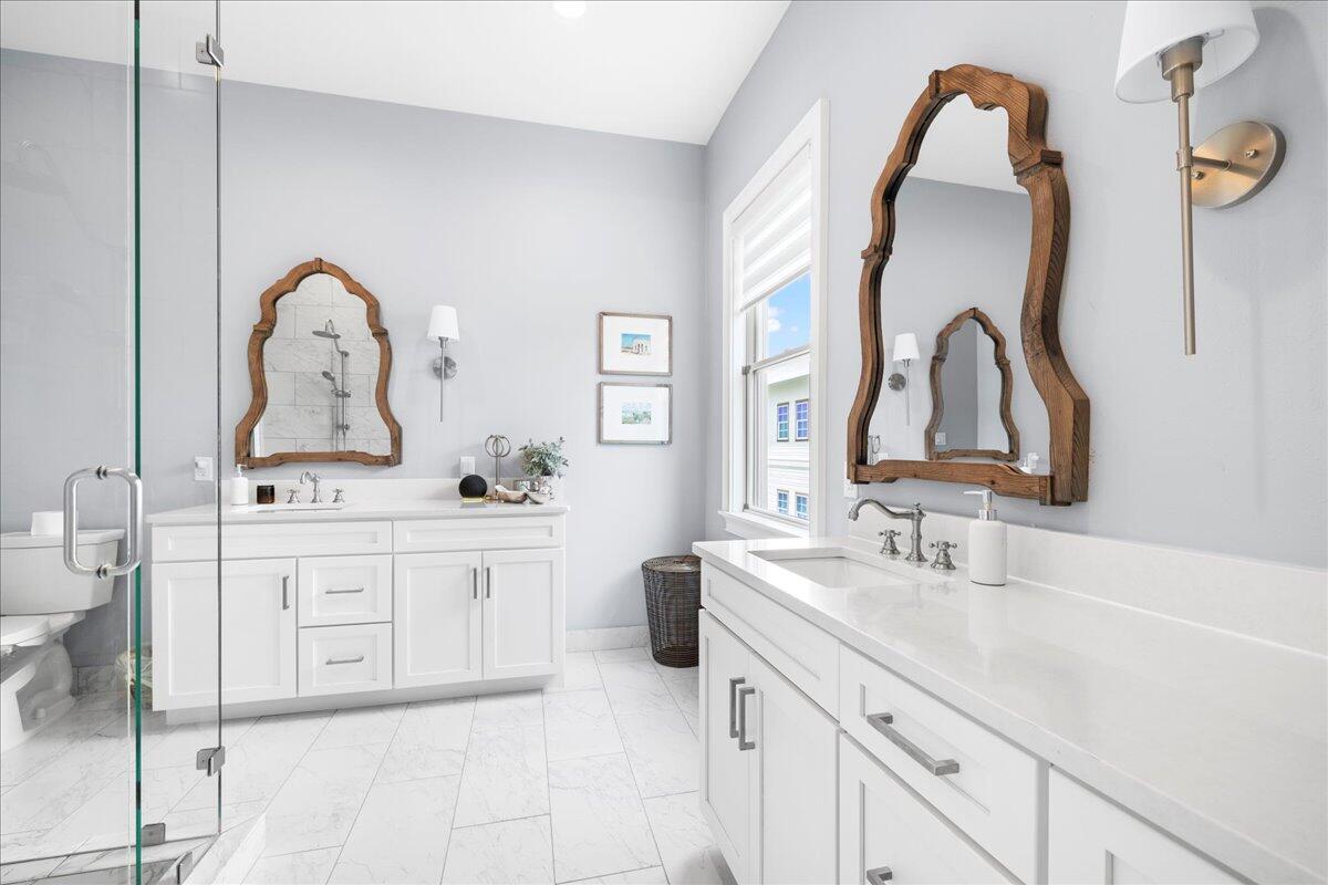 6073 W County Highway 30A, APT 205