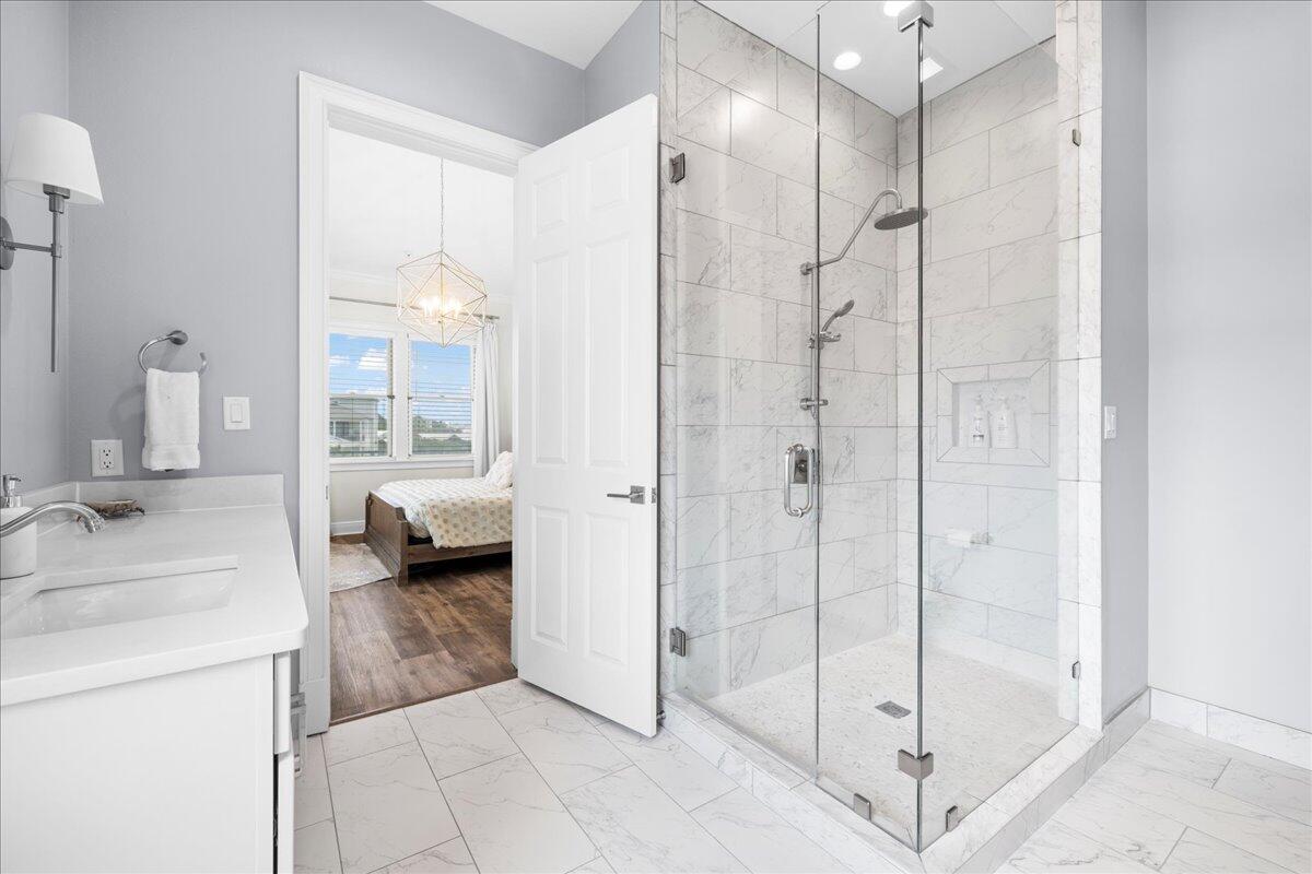6073 W County Highway 30A, APT 205