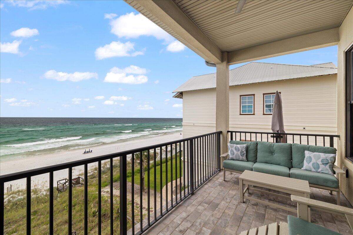 6073 W County Highway 30A, APT 205