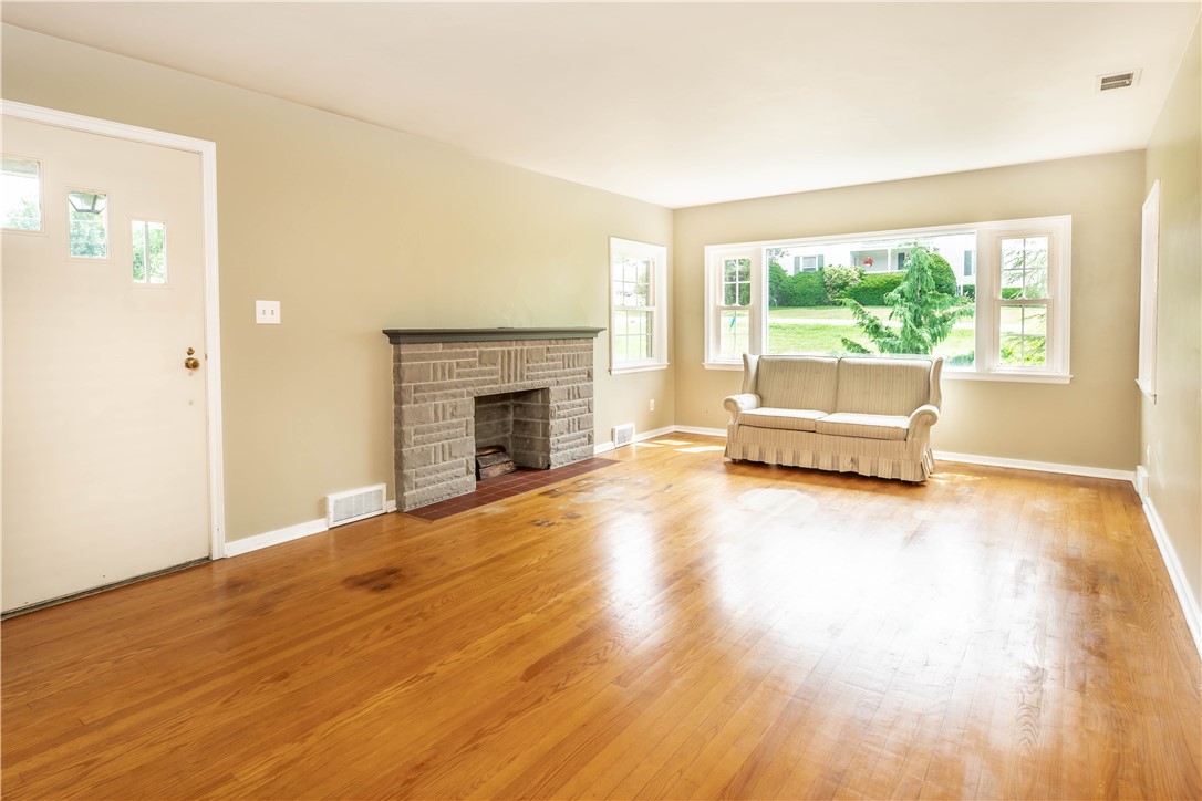 2249 Pleasantview Dr