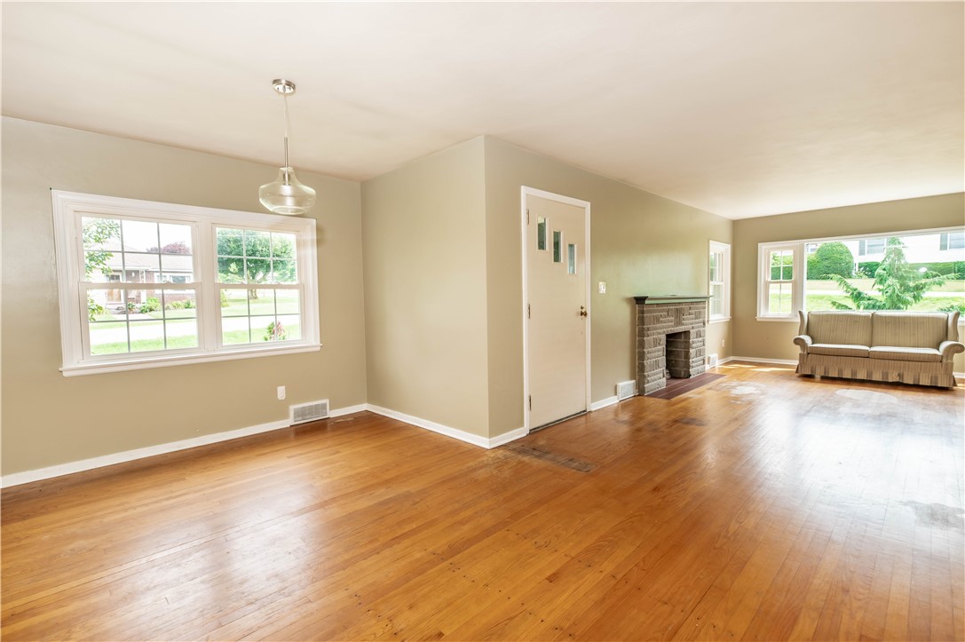 2249 Pleasantview Dr