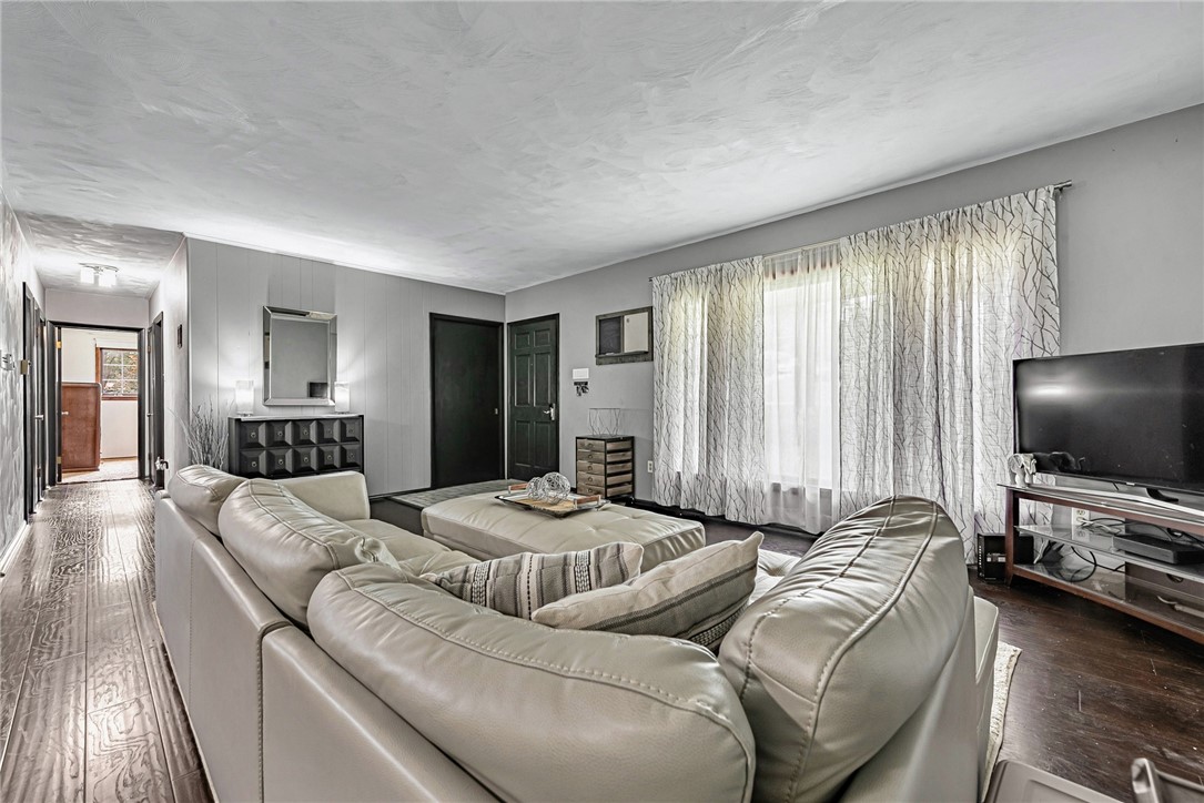 376 White School Road