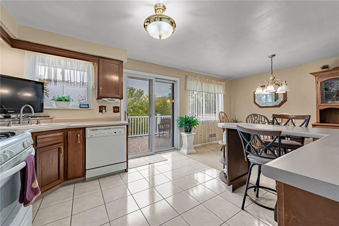 4090 Stratford Drive