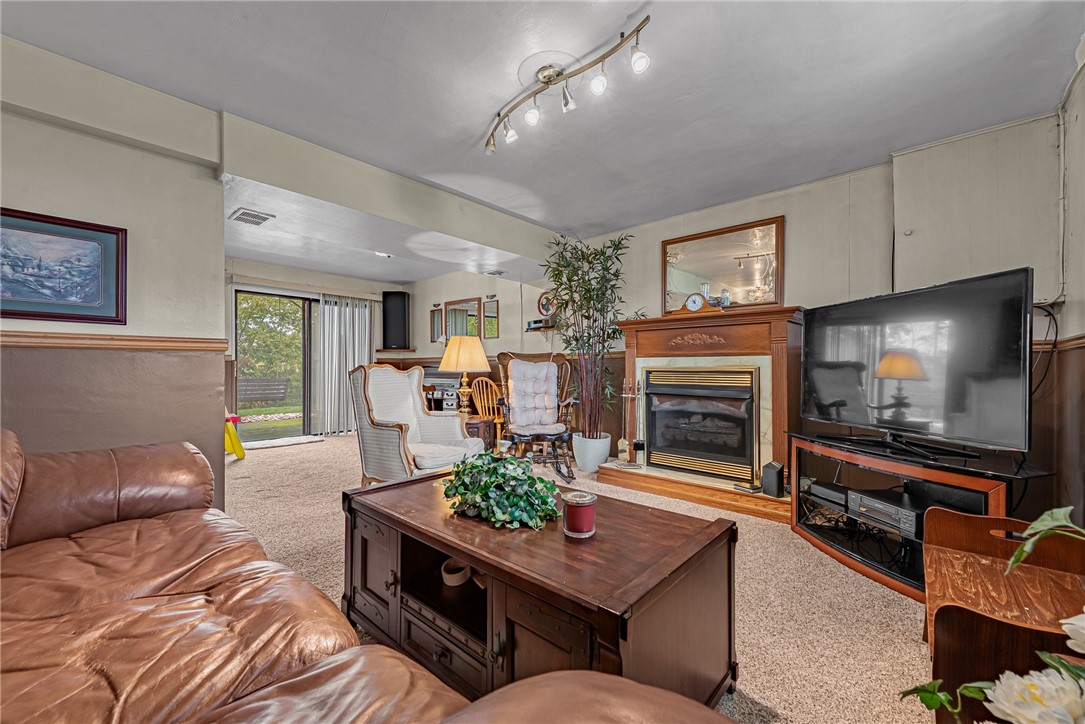 4090 Stratford Drive