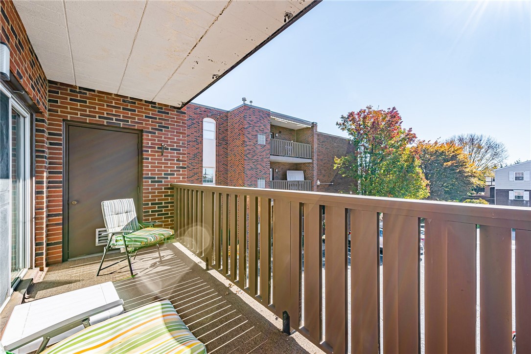 101 Woodstone Lane 13