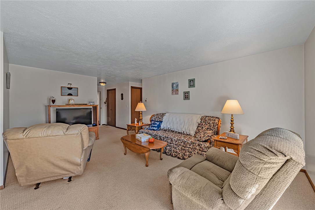 101 Woodstone Lane 13