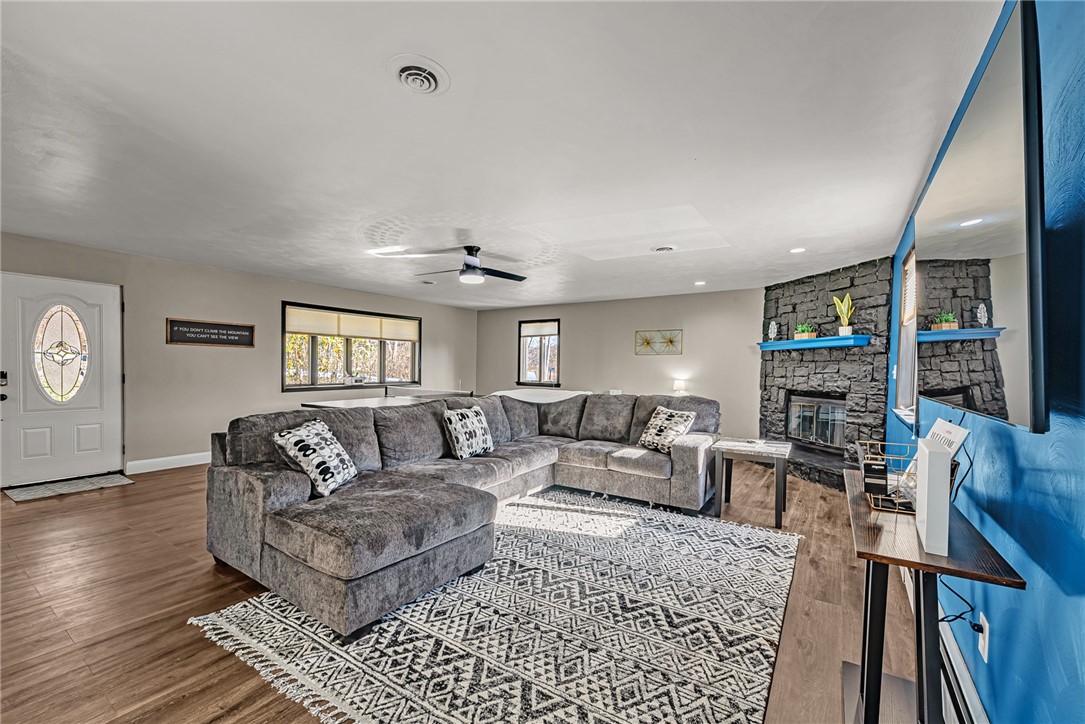 2560 Pleasant Valley Rd