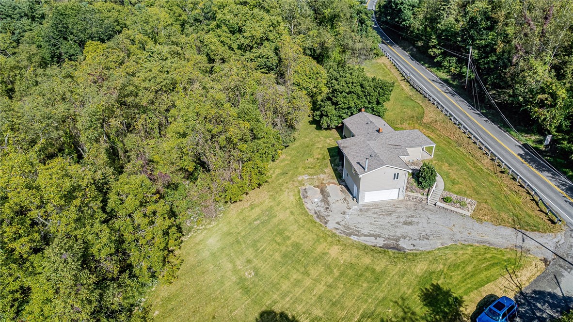 2560 Pleasant Valley Rd