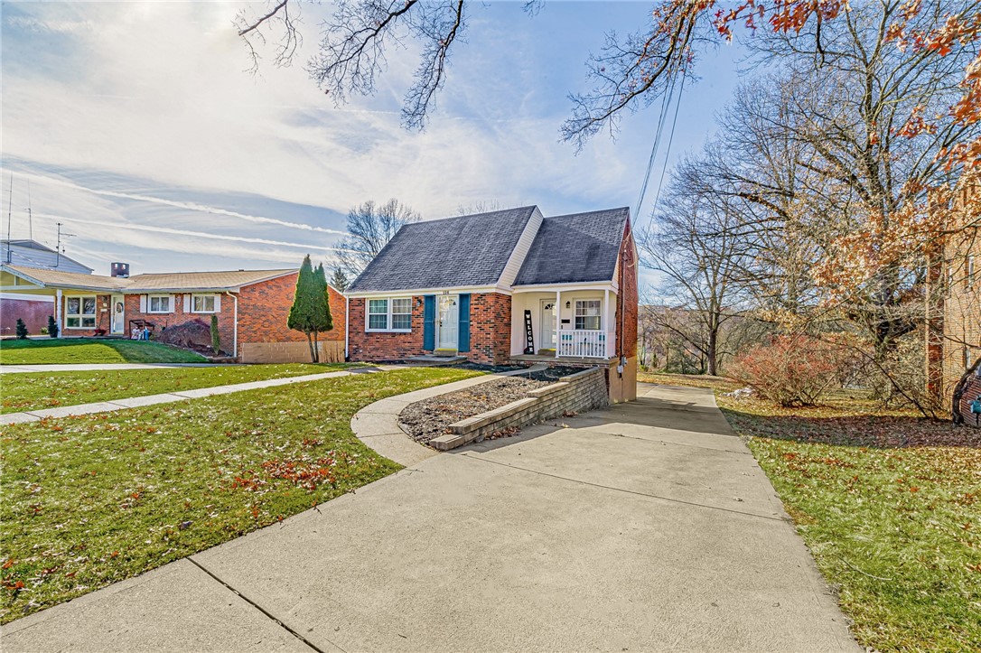 126 Crescent Garden Dr