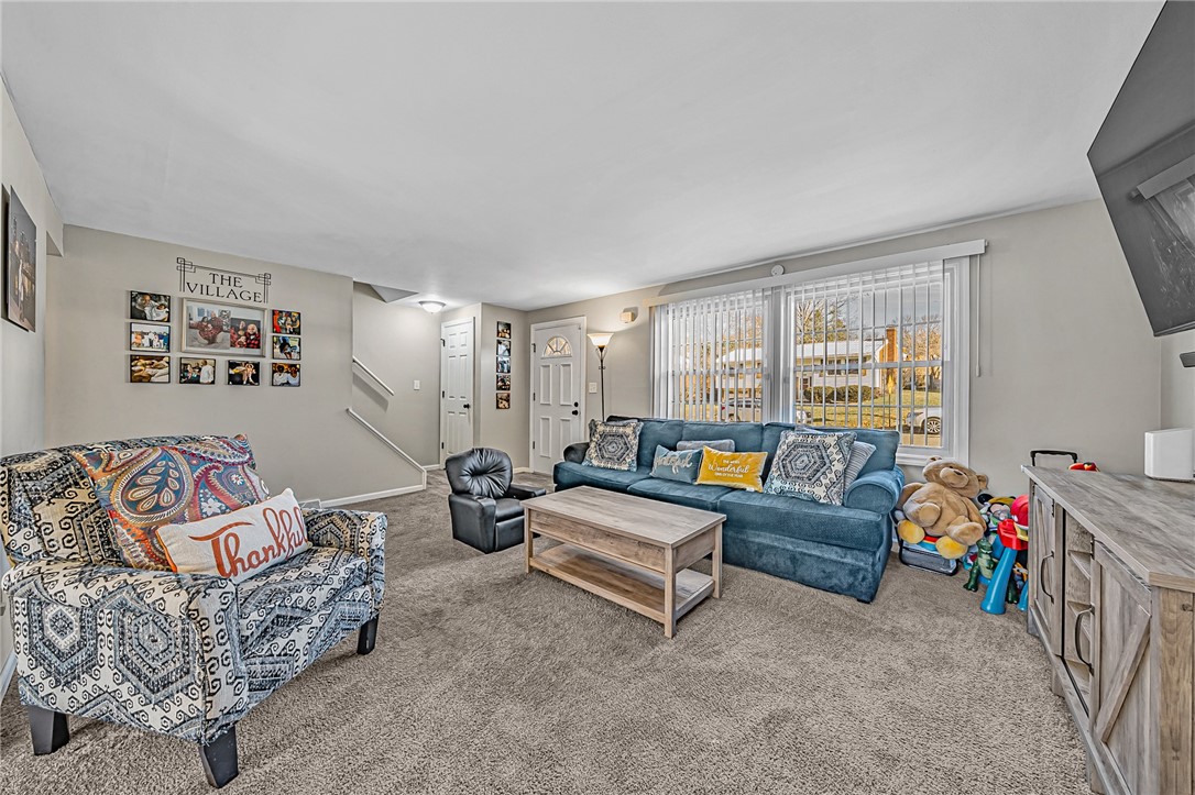 126 Crescent Garden Dr