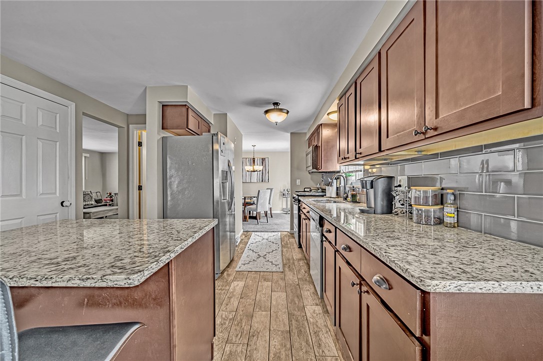 126 Crescent Garden Dr