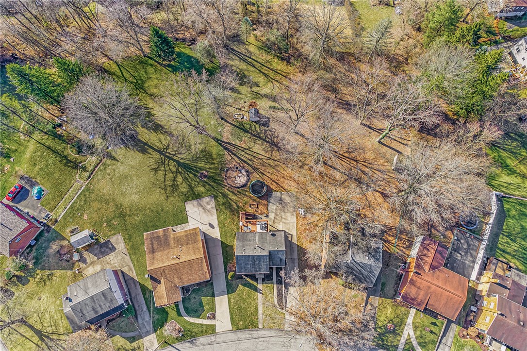 126 Crescent Garden Dr