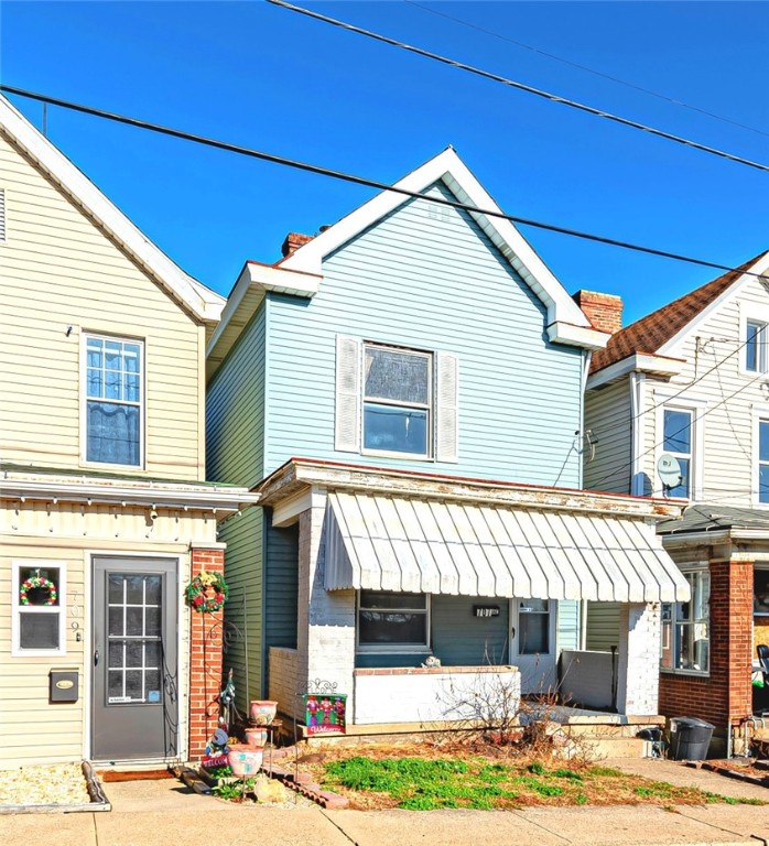 707 1/2 Saint Clair Avenue