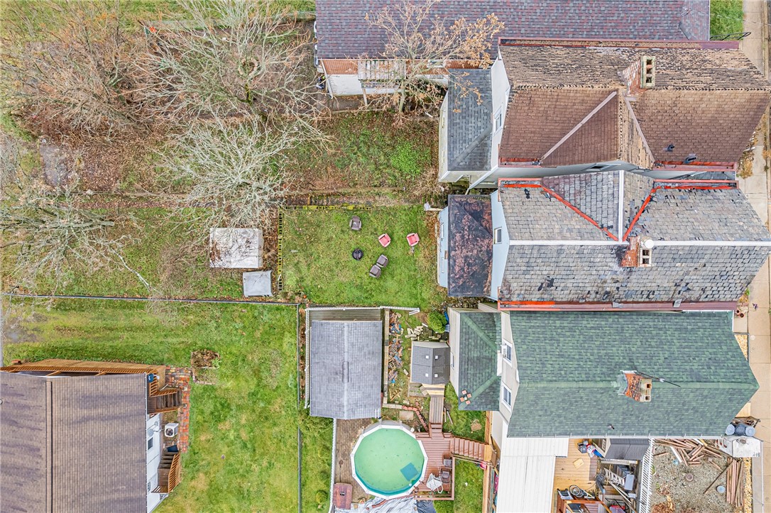 707 1/2 Saint Clair Avenue