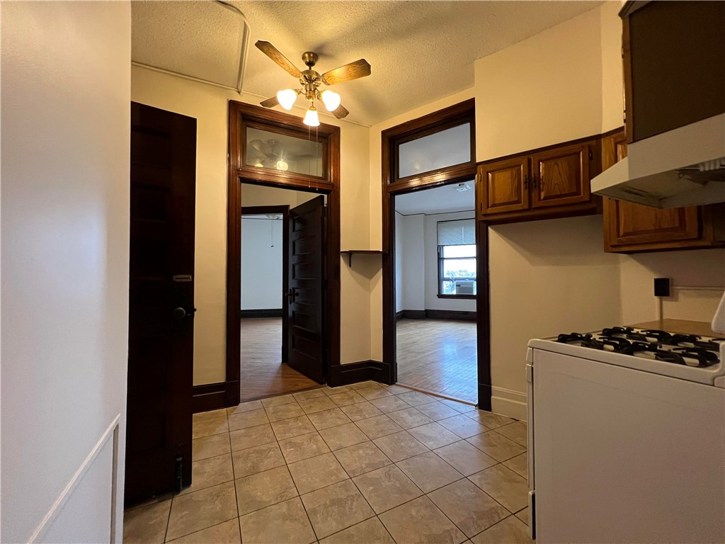 50 W Main Street 1005