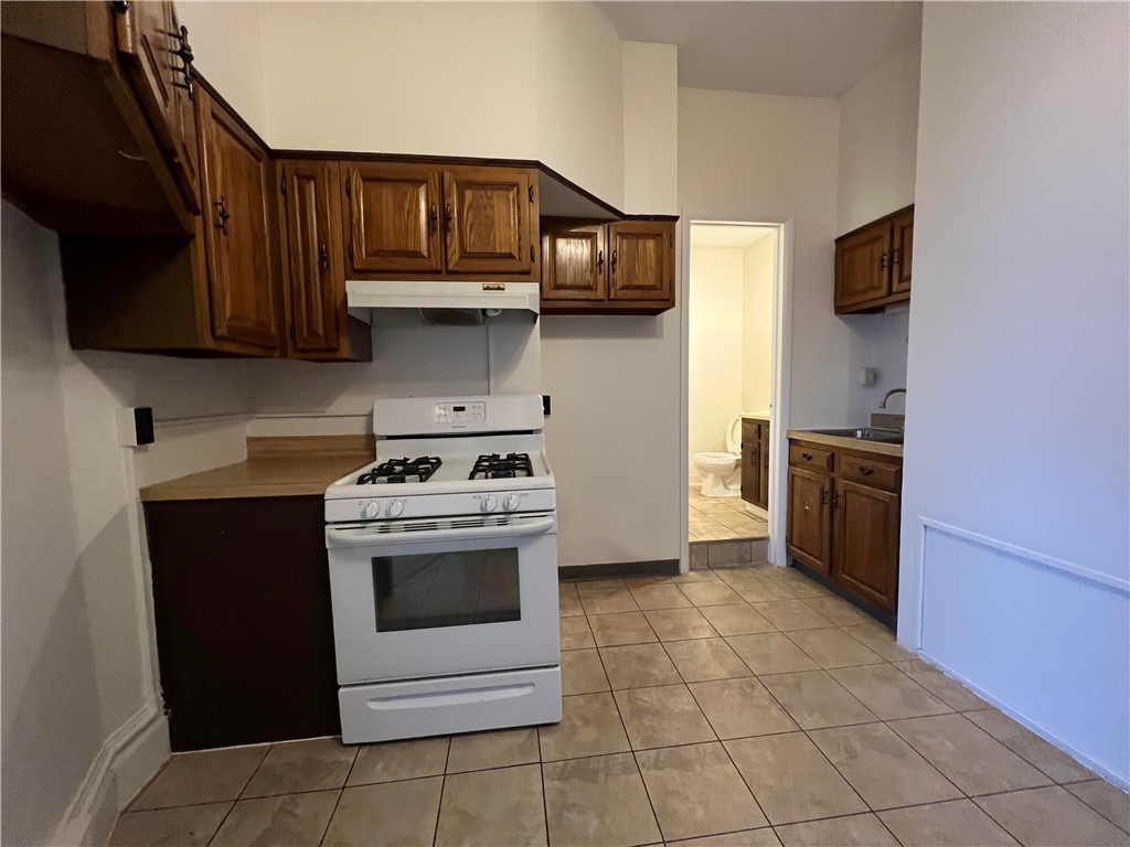 50 W Main Street 1005