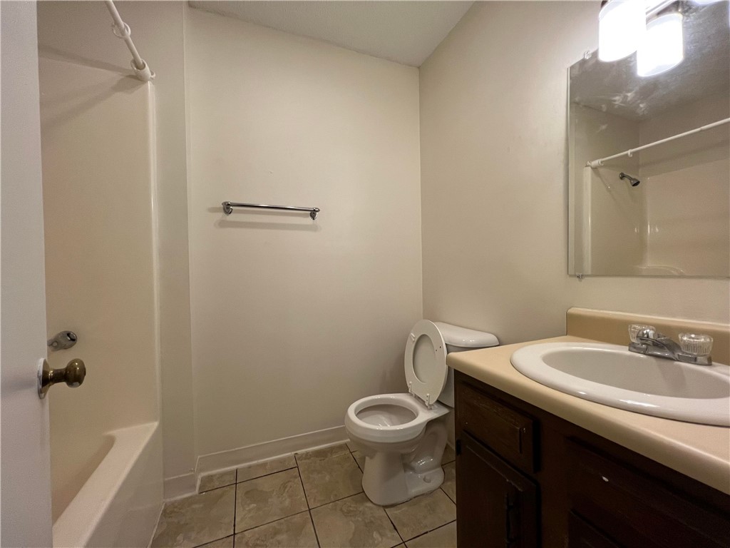 50 W Main Street 1005