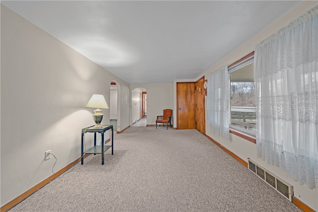 742 Mount Pleasant Rd RR