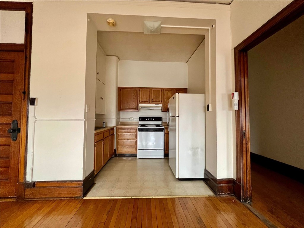 50 W Main Street 901