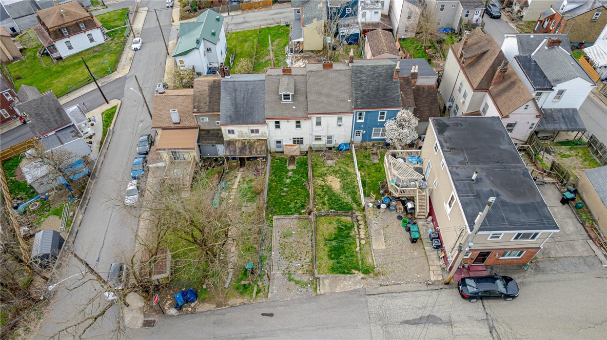 109&111 Davis Street