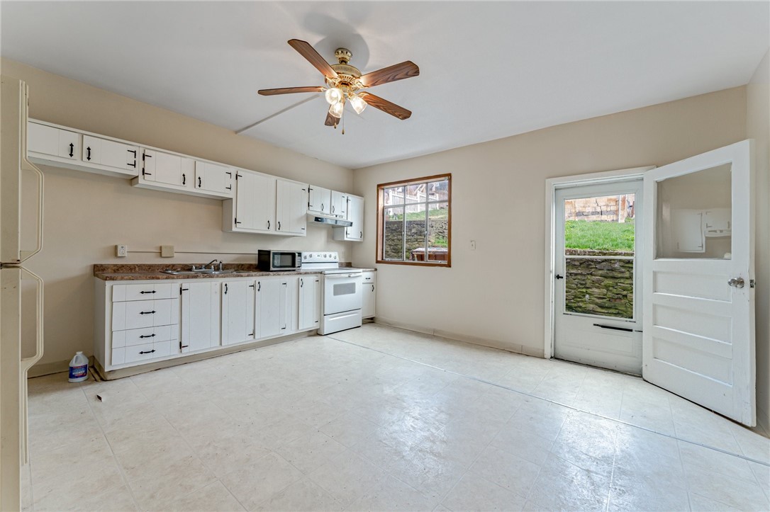 109&111 Davis Street