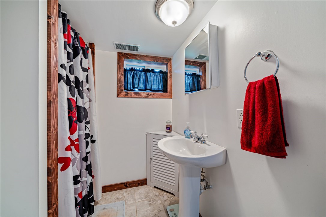 202 Willow Crossing Rd