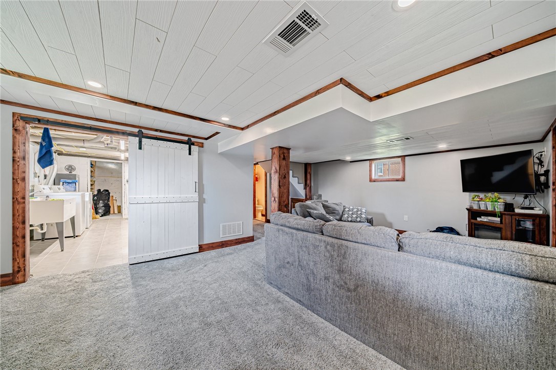 202 Willow Crossing Rd