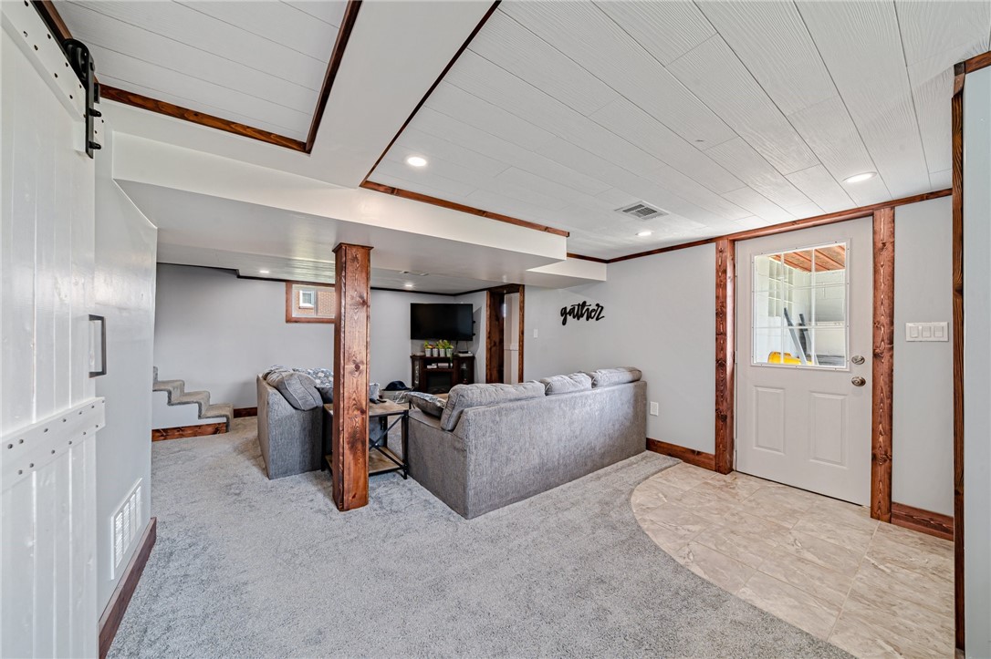 202 Willow Crossing Rd